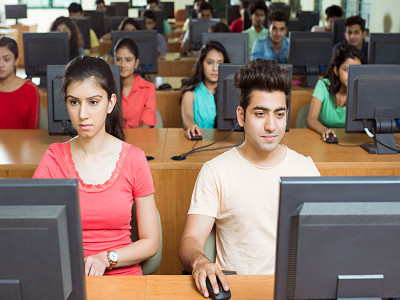 Help to women education